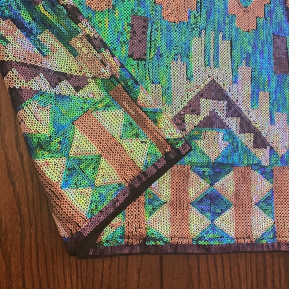 Women’s Sequin Aztec Design Skirt - Picture 3 of 5